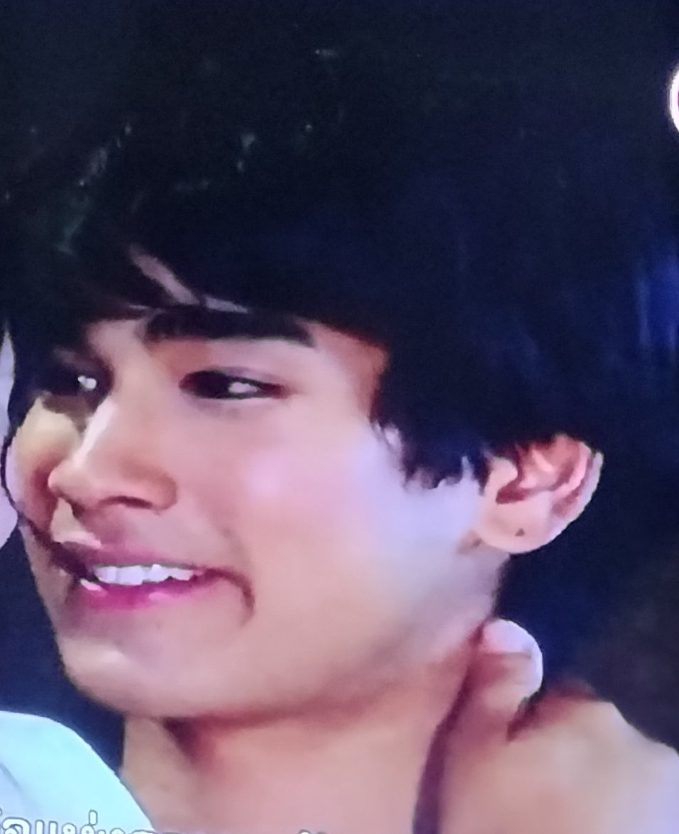 Mewgulf97819961's tweet photo. Que hermosos 😍😍😍#nadechyaya🐻🐰
#nadechyaya #nadechyaya_family #yadech
#yaya #ธรณีนี่นี้ใครครอง #เกมร้ายเกมรัก https://t.co/BoZc7MgapK