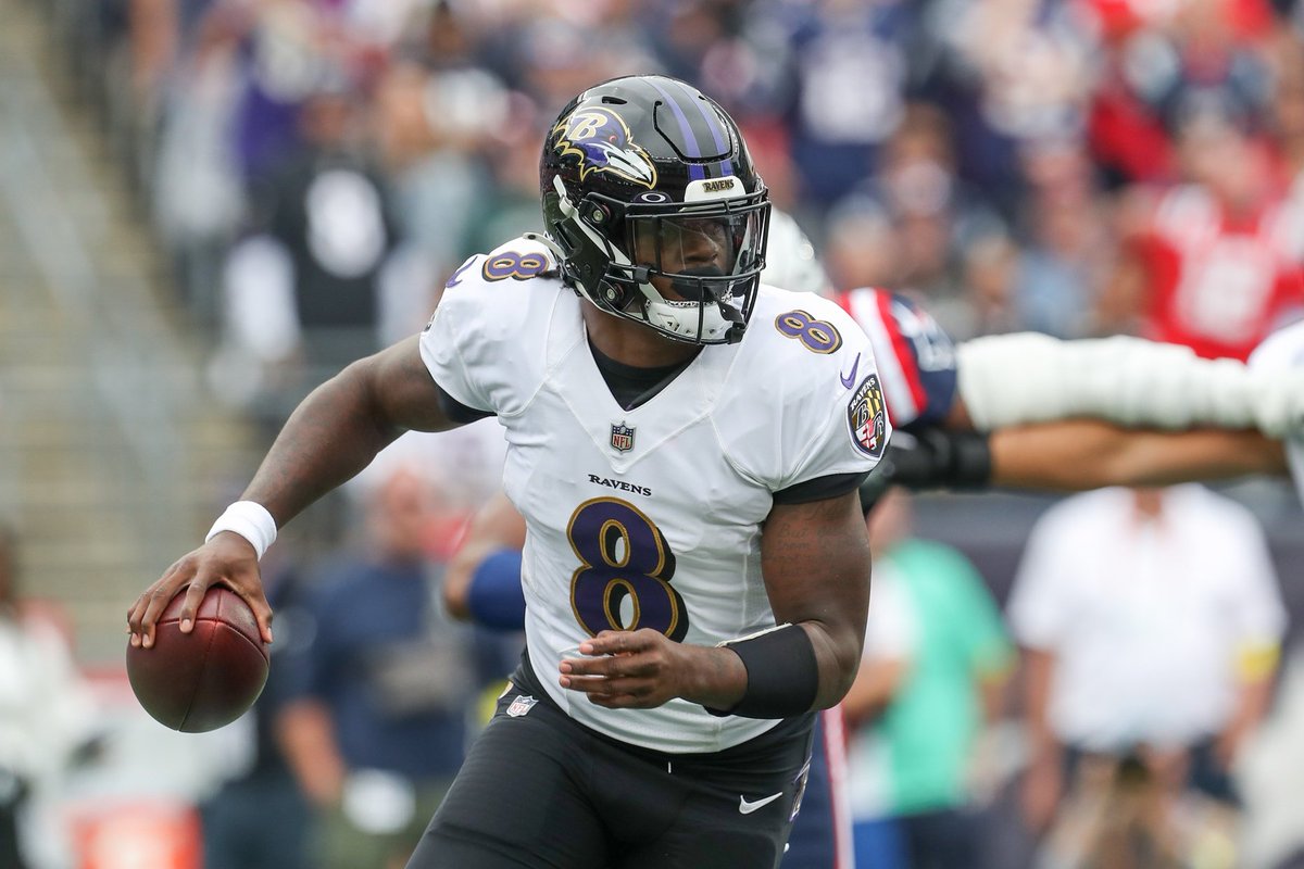 thomasrp93's tweet photo. Offensive player of the month:

- NFC: Jalen Hurts
- AFC: Lamar Jackson

Not bad for a pair of runningbacks 😏
#Eagles https://t.co/A1YdpeXxtL