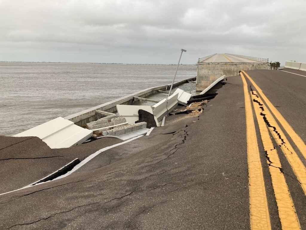 trent-aric-on-twitter-the-sanibel-causeway-has-collapsed-this-is-the