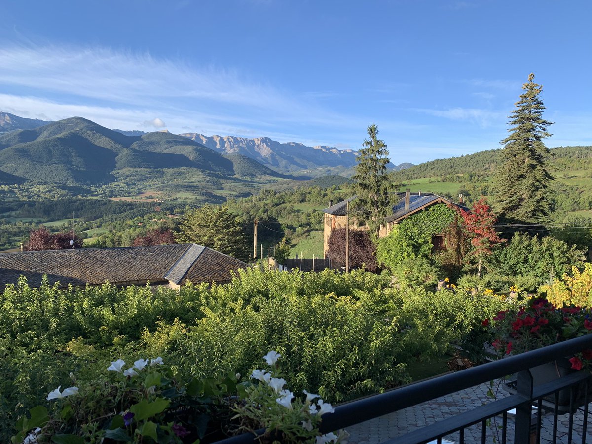 Claudia Fischbach (@fischbcl17) on Twitter photo … and this is the view from my room. Pretty awesome way to get a day of <a href="/Mechanocontrol/">Mechanocontrol</a> science started in la Cerdanya
#MCsummerschool22 … and this is the view from my room. Pretty awesome way to get a day of <a href="/Mechanocontrol/">Mechanocontrol</a> science started in la Cerdanya
#MCsummerschool22