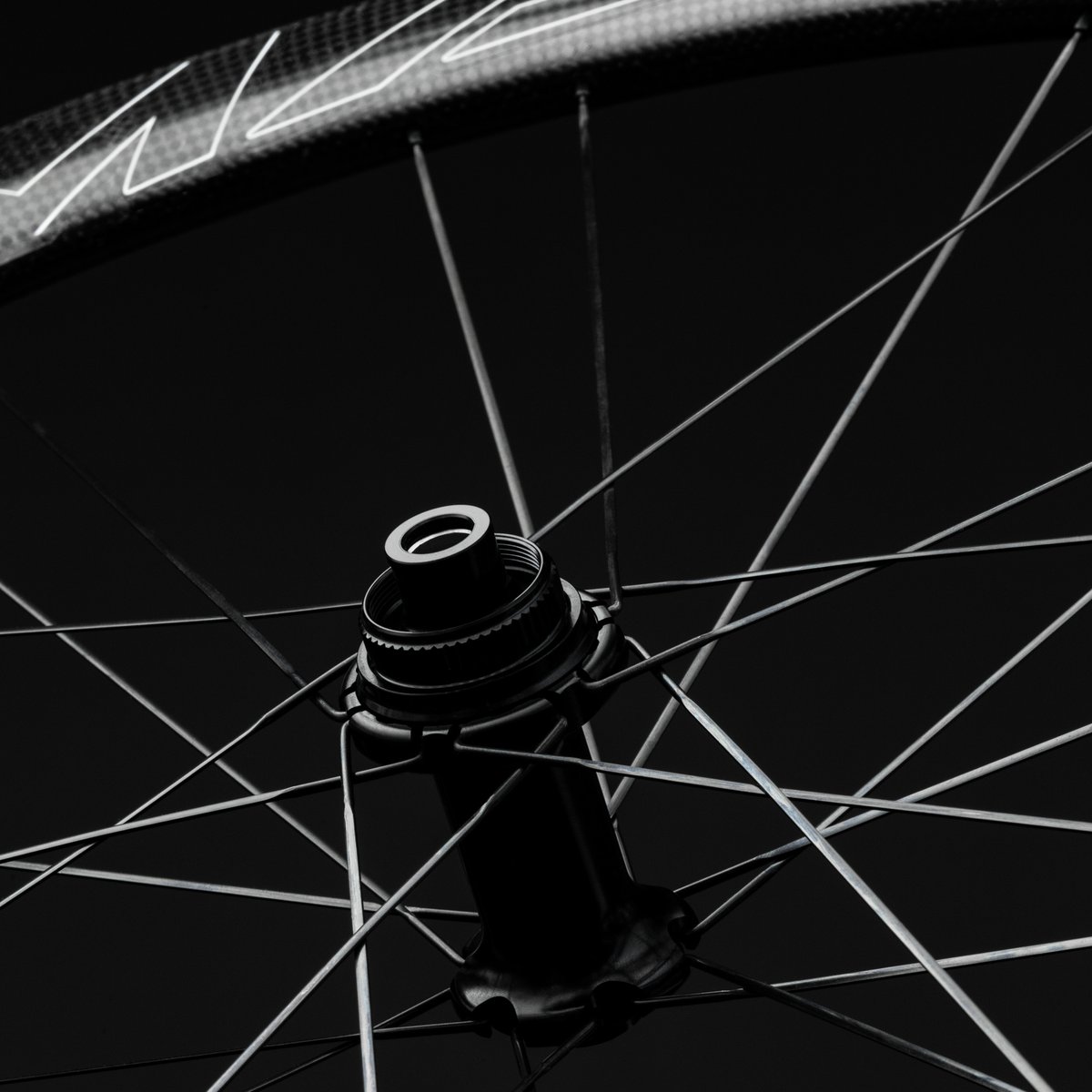 corimawheels's tweet photo. Fast, light and Made in France, the ESSENTIA 40 offers comfort and performance on both road and gravel at an unbeatable value : 1390€ a pair ��
Already available on https://t.co/B0GmPjYFwU 🆕
#corima #essentia40 #newwheel #carbon #madeinfrance #cycling #road #gravel https://t.co/TFdWJVCTvi
