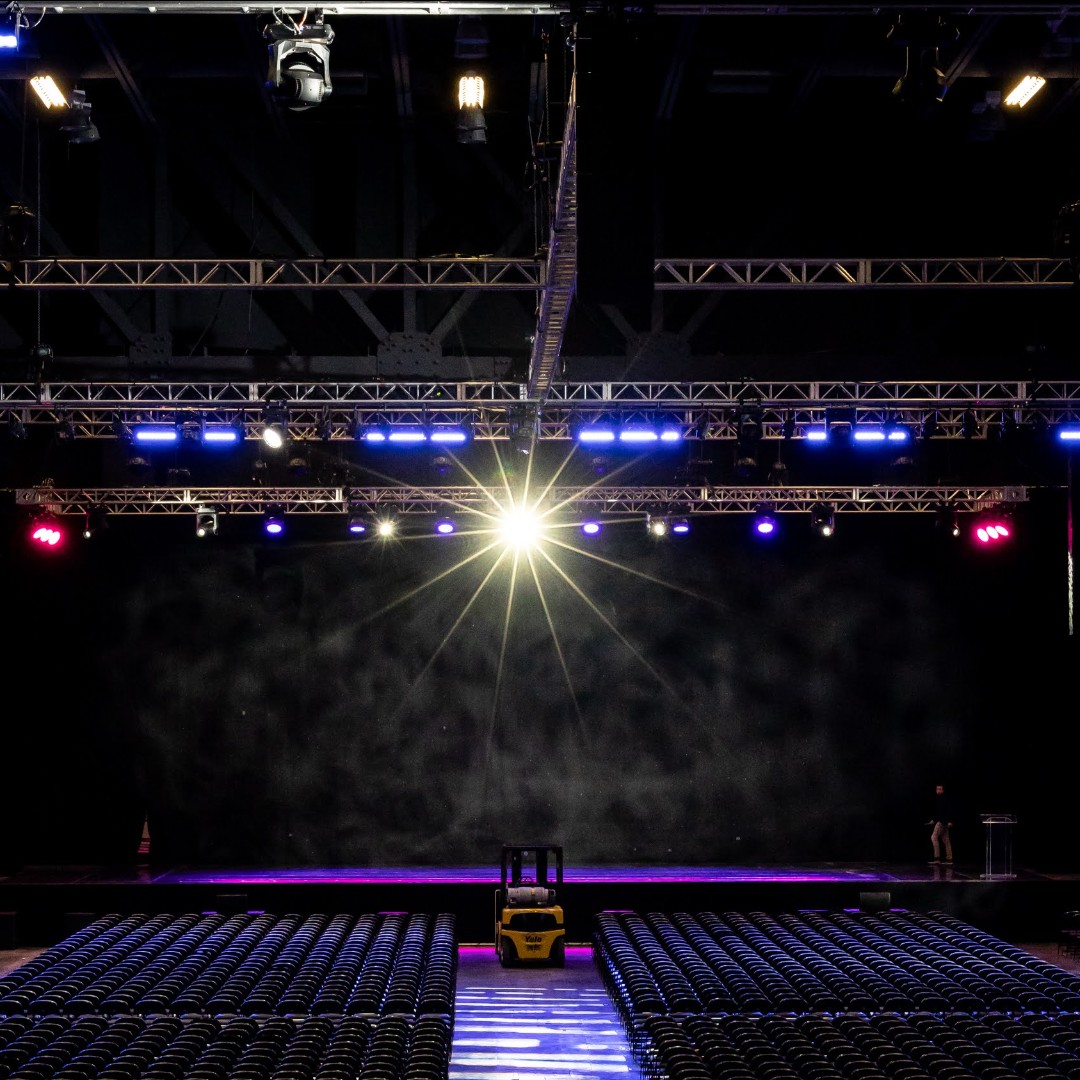 magnumco's tweet photo. Beam angle: the measurement of the fixtures light output angle until the output has fallen off to 50%
#thelightstuff #lightingdesign #stagelighting https://t.co/tpT316JO5C