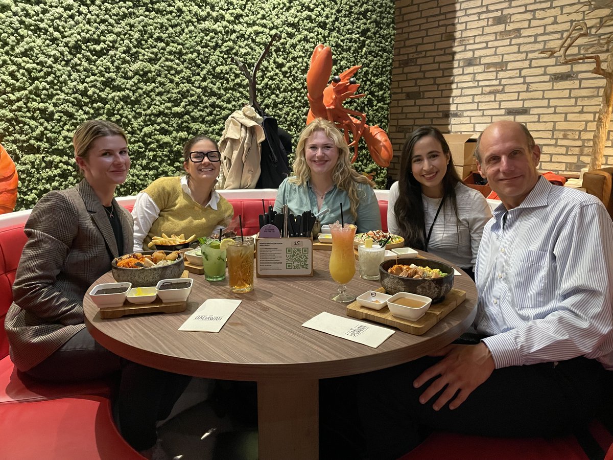 jmsadowska's tweet photo. After a few intense weeks full of experiments it was great to have some relaxing time with Claudia, Claire, @er_balmayor and @MvanGriensven. A great collaborative project between @TissueEngDublin @fjobrien and @MERLN_UM is running and many others are soon to come! https://t.co/sh356lEBap