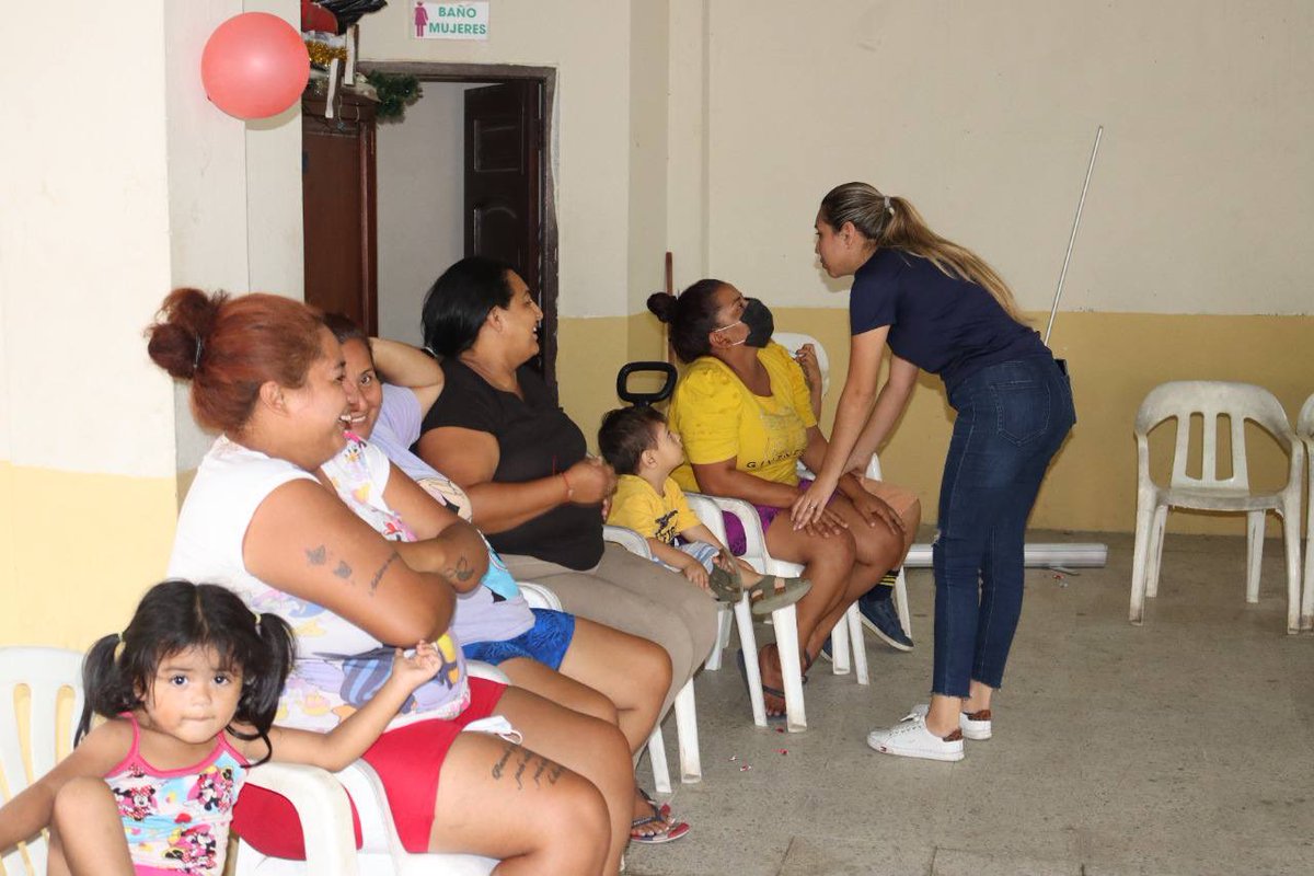 PROYECTO DE ERRADICACIÓN DE TRABAJO INFANTIL.

Se realizó el taller de encuentro comunitario del proyecto de Erradicación de Trabajo Infantil, donde participaron instituciones como el cuerpo de Bomberos de Santa Rosa, GAD Municipal y la Policía Nacional comunitaria; mismos que