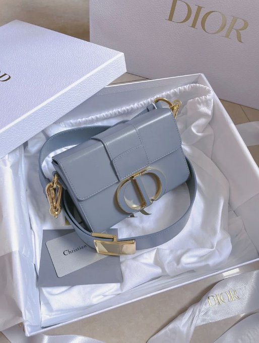 untitledallure's tweet photo. baby blue dior bag https://t.co/OwSWHz3HRR