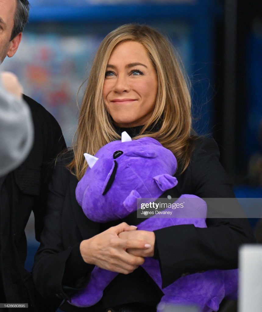 best of jennifer aniston tweet media