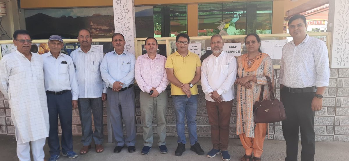 BDCHAUHAN75's tweet photo. आज़ हिमाचल प्रदेश कांग्रेस कमेटी अनुसूचित जाति विभाग के प्रदेशाध्यक्ष #AmitNanda जी का पदाधिकारियों एवं कार्यकर्ताओं द्वारा स्वागत किया गया जिसके लिए उन्होंने सभी का तेहदिल से धन्यवाद किया।
#ब्रह्मदास #चौहान #नाचन
@INCIndia @INCHimachal @AICCMedia https://t.co/hlZmQl1HK8