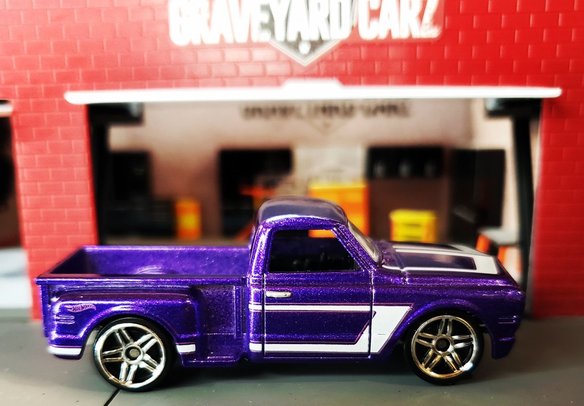 Macias15A's tweet photo. 1969 Custom Chevy #macstoybin #hotwheels #hotwheelscollector #hotwheelscollections #diecastcollectors #diecastcollection #1969 #customchevy #chevy https://t.co/1e43TdNRmu