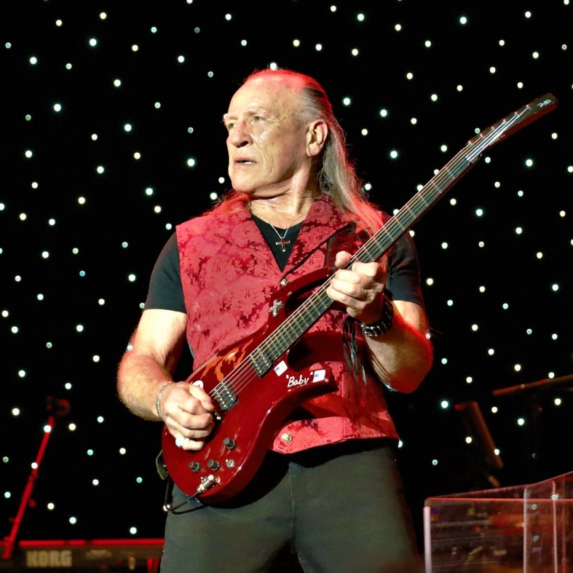 Happy 74th Birthday to
Grand Funk\s amazing guitarist Mark Farner. 