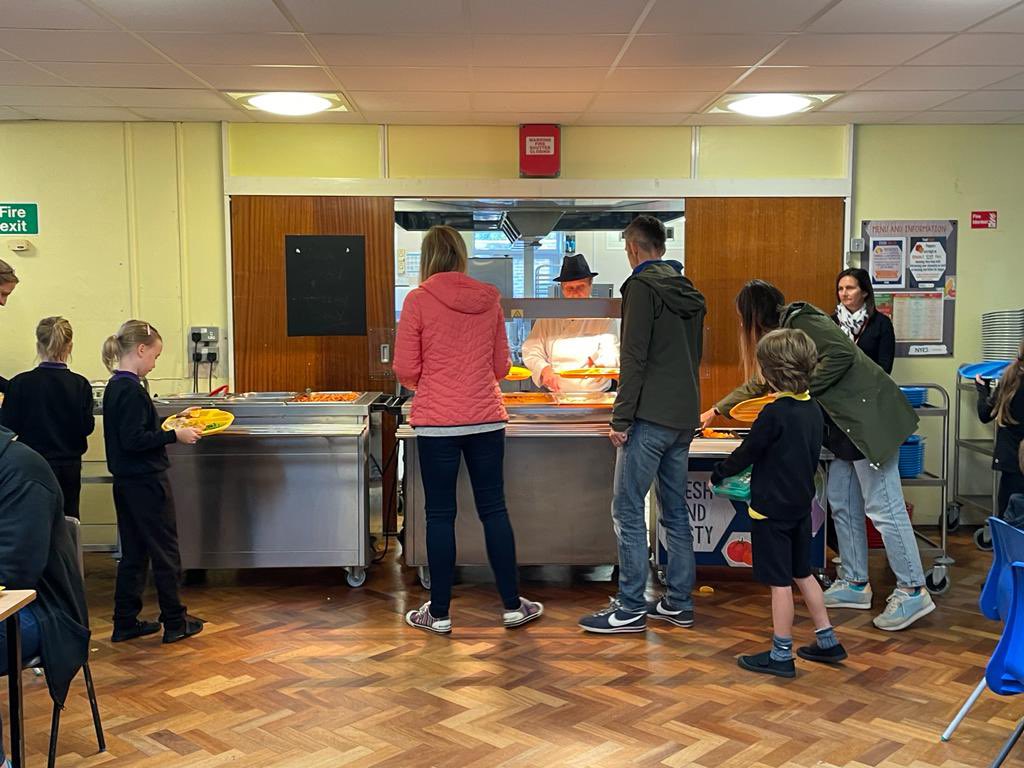 AYJSupdates's tweet photo. A super successful parent lunch today with year 3. Well done to our fabulous kitchen staff who worked hard to make it happen . https://t.co/HqU4VTNEtR