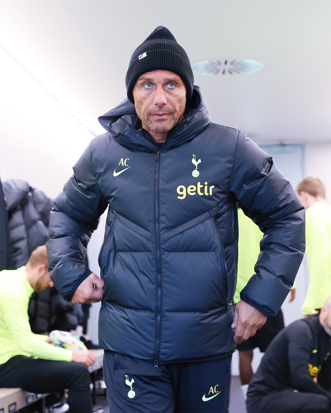 Tottenham hotspur store winter jacket