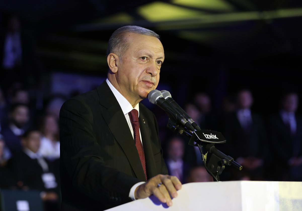 RTErdogan's tweet photo. 102 ayrı ülkeden 3 bini aşkın sporcunun katıldığı 4. #DünyaGöçebeOyunları’nı her köşesi buram buram tarih, kültür ve tabiat kokan İznik’te başlattık.

Sürekli gelişerek, büyüyerek, zenginleşerek, renklenerek devam edecek Göçebe Oyunları’na her türlü katkıyı yapmayı sürdüreceğiz. https://t.co/RU9C3I555l