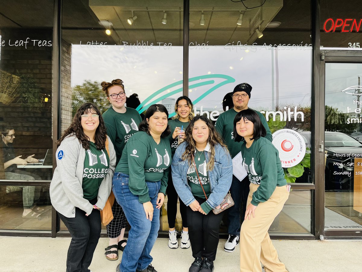 CollPossibleOMA's tweet photo. Our college coaches met up at Tea Smith for a little bonding time with the team! This crew is split between Tech-Connected and University of Nebraska Omaha coaches, so it was great to get them all together!
#NEServes #AmeriCorpsWorks #TeamBonding https://t.co/AzYJOhW3Gg