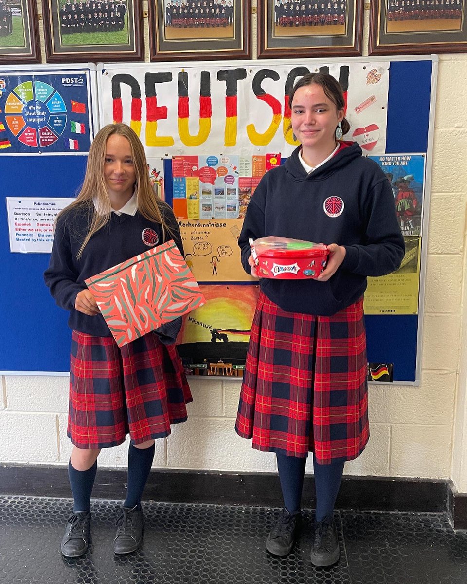Skerries_CC's tweet photo. 1st and 2nd Year winners of the German poster design competition for Modern Foreign Languages week. 
#Deutschlernen #MFLweek #Languageskeepusconnected @ddletb @DDLETBColleges @Skerries_CC https://t.co/Cf5x5wTPLO