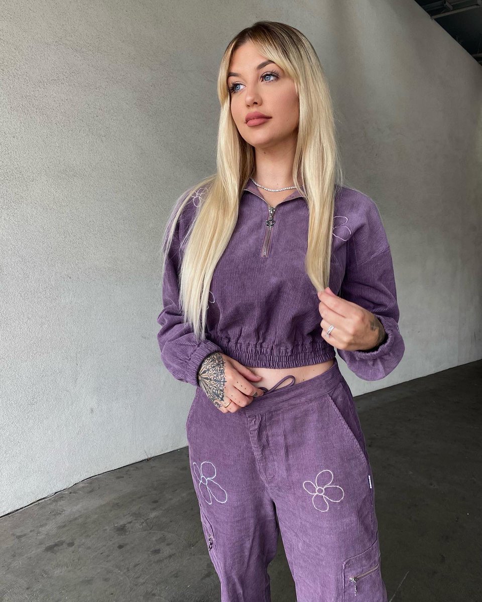 SamiiRyan's tweet image. Im SO happy with how our daisy gal corduroy embroidery set came out! from design to sampling to adding all the intricate detailing.. it’s so GOOD. online tomorrow @thesamiiryan