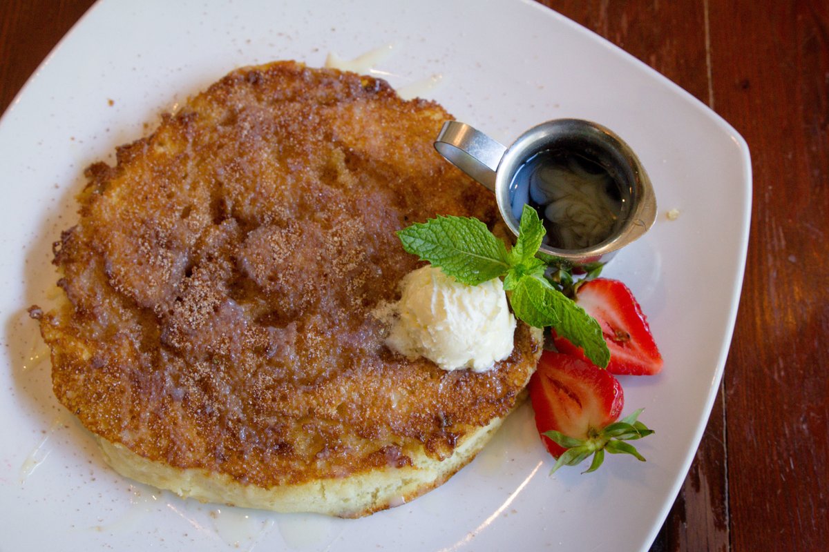 ParkhouseSD's tweet photo. Whoa 🔥  📷 Churro Pancake https://t.co/yeSORrq4CA
