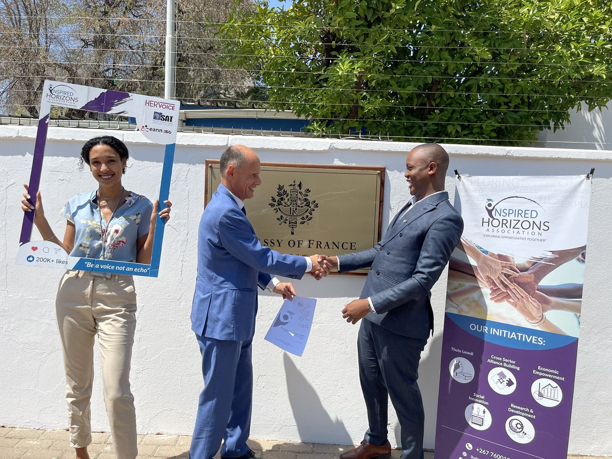 IHA_BW's tweet photo. 🇫🇷x🇧🇼This morning our Director @KaeneDisepo paid a visit to the new 🇫🇷Amb. @O_Brochenin to #Botswana. We discussed our relations on #innovation #education and #genderequality! We thanked the #PISCCA support of our #girlchild prog &amp; presented him with our the constitution review. https://t.co/vmDPjdUjNr