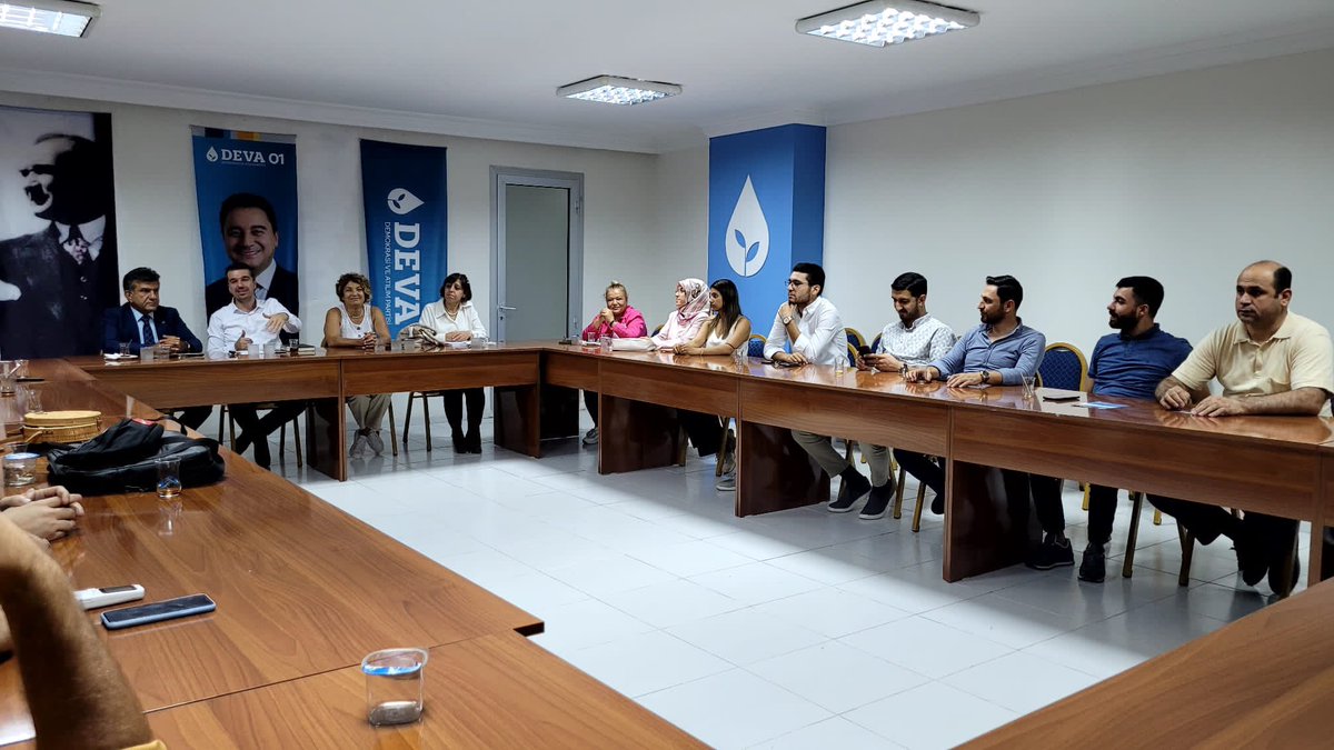 HalitAci's tweet photo. Haftalık YK toplantımızı Siirt Mitingi, Saha etkinliklerimiz, 7-8-9 Ekim Festival’de yapacaklarımız, #ToplumunDevası ve #UlaşımınDevası faaliyetlerimiz, Trabzon Mitingi gündemlerimizle gerçekleştirdik. 
Çok çalışmamız gerekiyor.
Çok çalışıyoruz.💪
@alibabacan @ongun_ramiz https://t.co/QjcMlry8FS