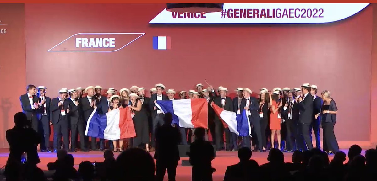 JeanGranier's tweet photo. Bravo à tous les agents généraux @generalifrance qui portent haut nos couleurs 🇫🇷 au niveau mondial #GeneraliGAEC2022 comme auprès de nos #clients tous les jours, à notre champion 2022 Thomas Boisaubert 🏆 ainsi qu’à @AnneGardini @nschneider34 et P. Picot Dilly #LifetimePartner https://t.co/Xg4tpxlN2q