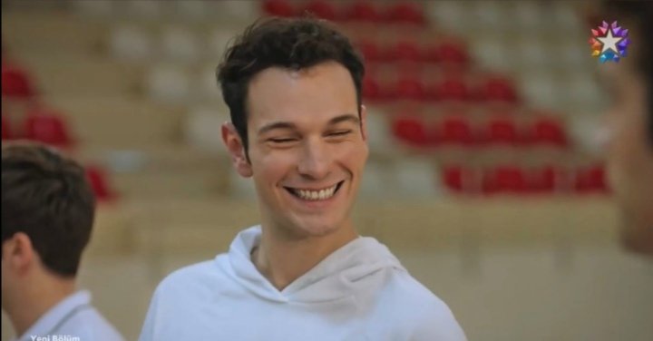 Her zaman nasıl mood oluyorsun be çocuk 🙈💖 #DuyBeni #utkucoşkun