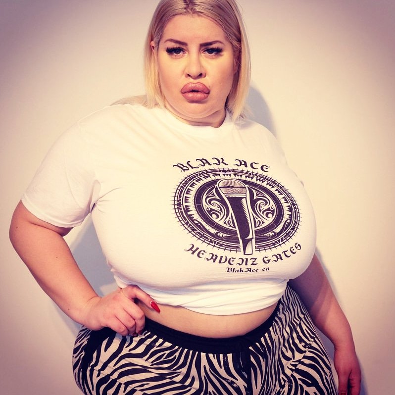 BlakG3ar's tweet photo. Happy Thick Thursday 😋
#MerchModel : @natasha_crown1 https://t.co/4vGRxct6Bj