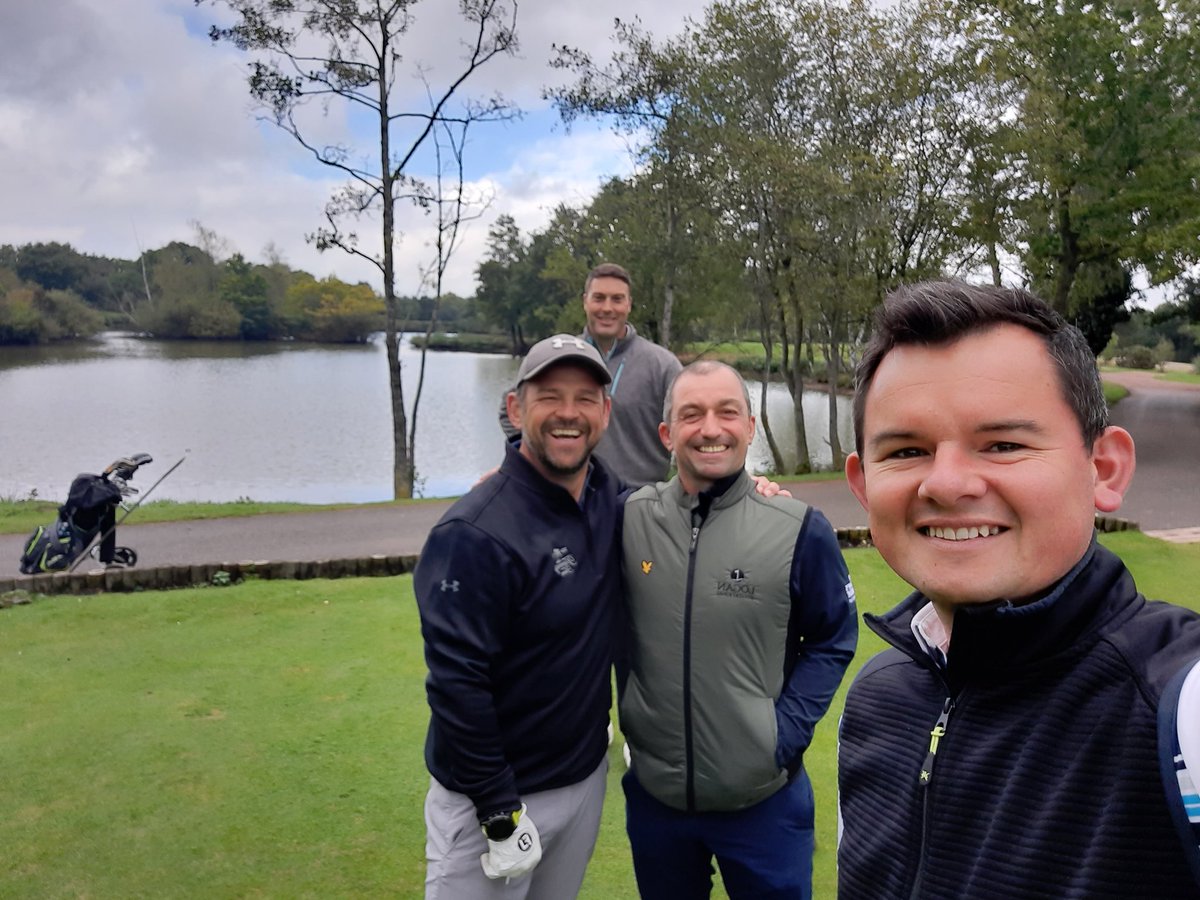 Privilege to play a round with these legends today <a href="/mattbanahan1/">matt banahan</a> <a href="/Mearsy02/">Lee Mears</a> and Bryan Redpath! Great day and look forward to catching up again!
