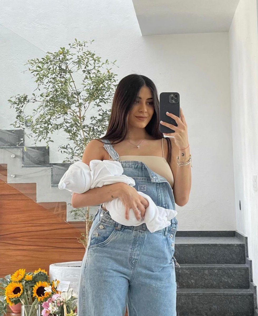 nubraasil's tweet photo. 🚨 PODEM SURTAR UNITERS! Sabina virá para a tour #NowUnitedForever com o baby Enzo! 

⚠️ Lembrando que o Enzo é um bebê, respeite os limites e evitem tirar fotos sem a autorização da Sabina https://t.co/HFGIcZda7l