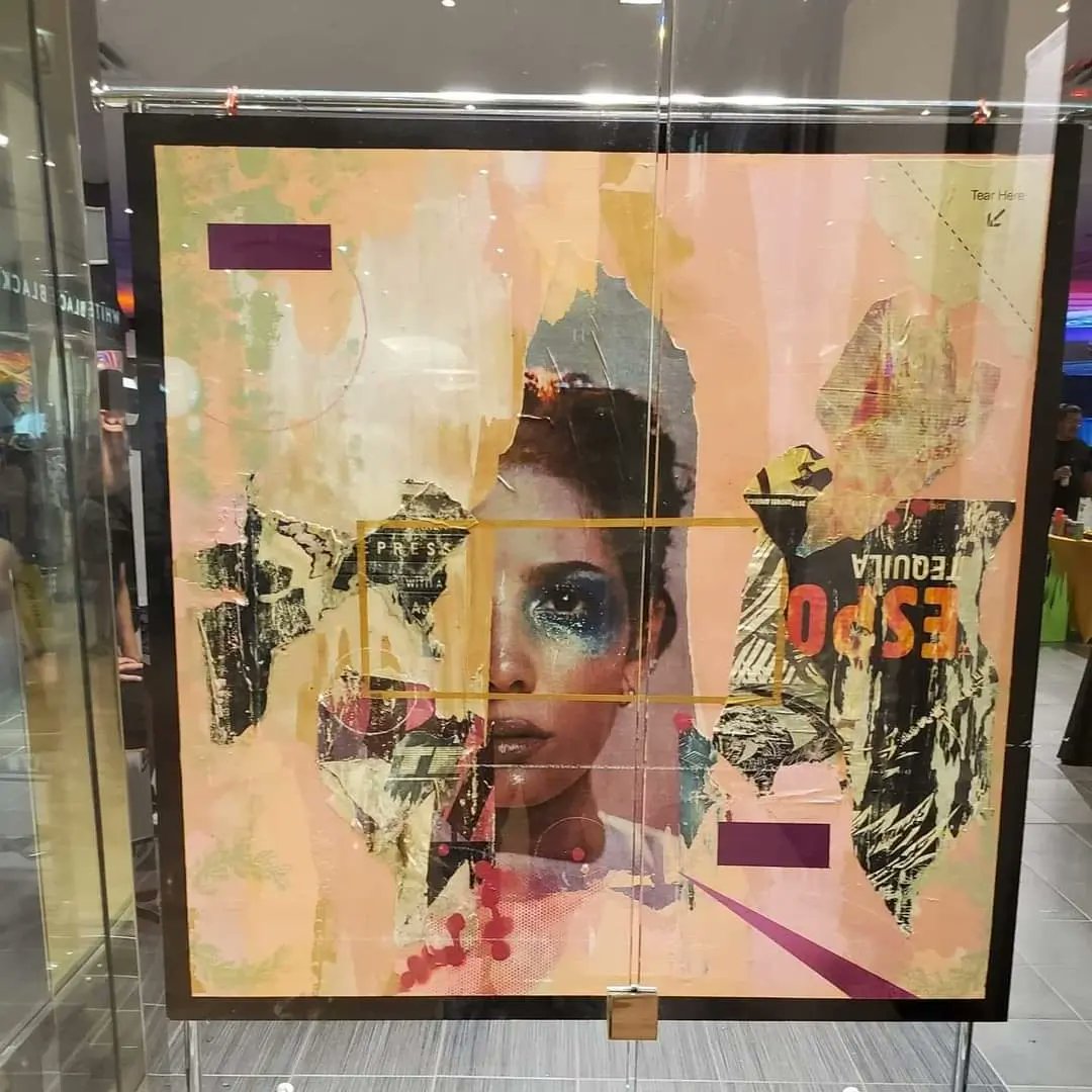 ROME1chicago's tweet photo. Attention collectors and supporters!
These two pieces have been in my personal collection. 
I believe it's time they have a home.
I am willing  to part ways with them for a  below market https://t.co/dGMxfxKZvq Shipping . They are 4ftx4ft on custom wood panel. 
Mixed media
Rome https://t.co/EMJQ6WQ4fe