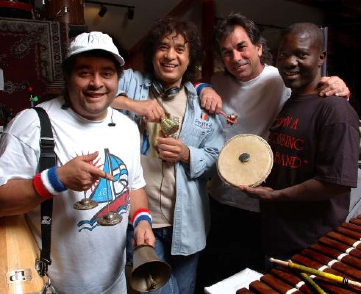 PlanetDrumBand's tweet photo. Looking back on the early 2000s during the making of the @mickeyhart album "Global Drum Project" on today's #ThrowbackThursday! #globaldrumproject #globalmusic #globalsound #globalpercussion #superlingua #rhythmunites #drumsofpassion #planetdrum #mickeyhart https://t.co/DQEL5AL24V