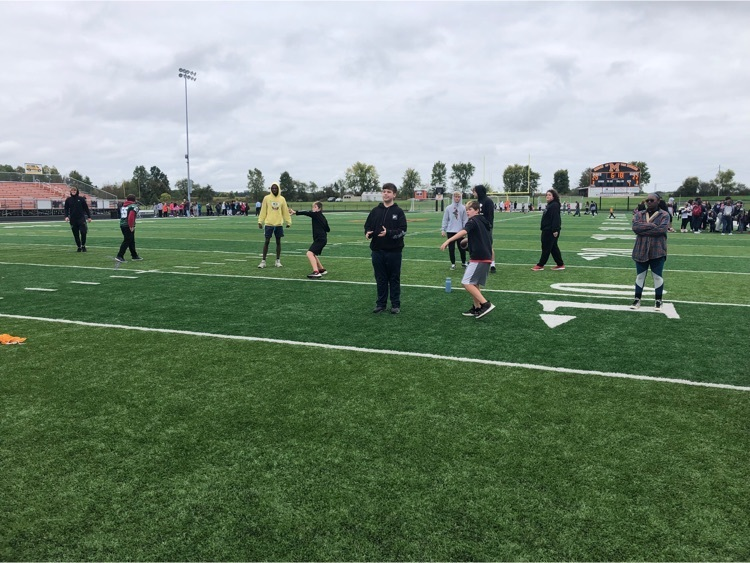 MrScott_Minerva's tweet photo. 🌟 It is a Great Day to be a Malvern Hornet! Several students and staff had the opportunity to participate in Champions Day at Marlington High School! Great Job to All! We are proud of you! #MalvernPride https://t.co/VsUdRfs89c