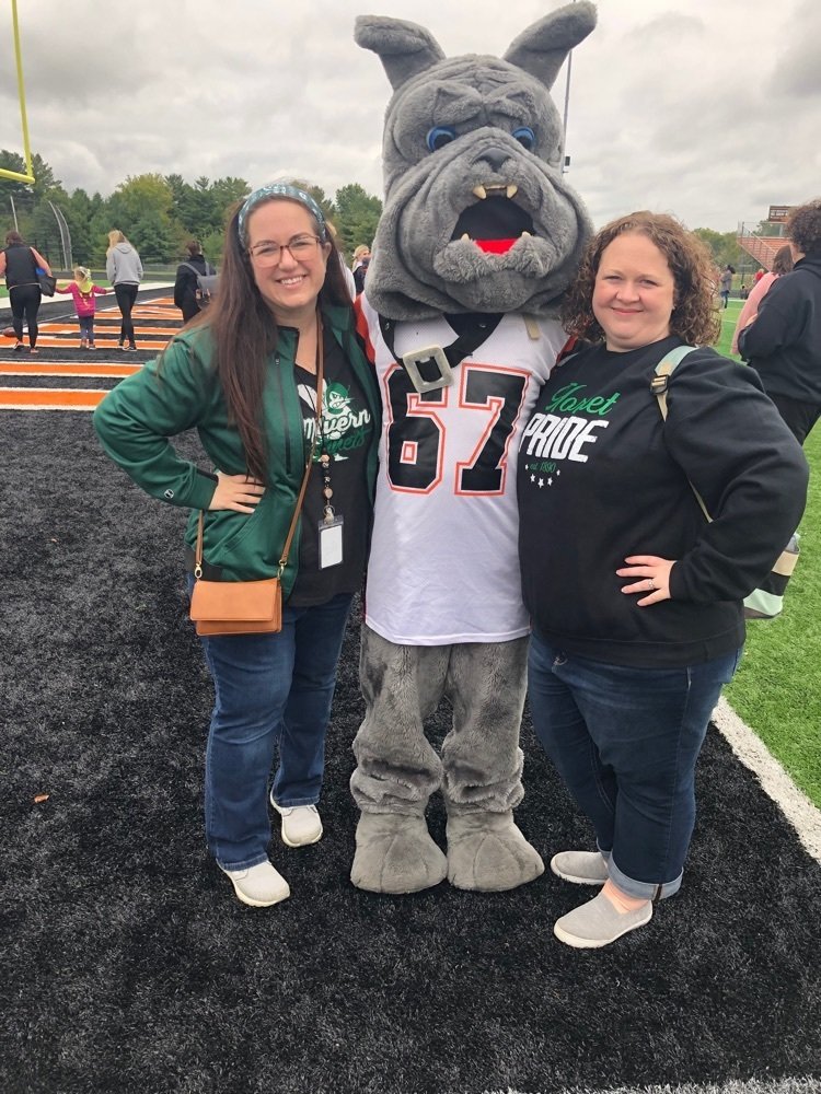 MrScott_Minerva's tweet photo. 🌟 It is a Great Day to be a Malvern Hornet! Several students and staff had the opportunity to participate in Champions Day at Marlington High School! Great Job to All! We are proud of you! #MalvernPride https://t.co/VsUdRfs89c