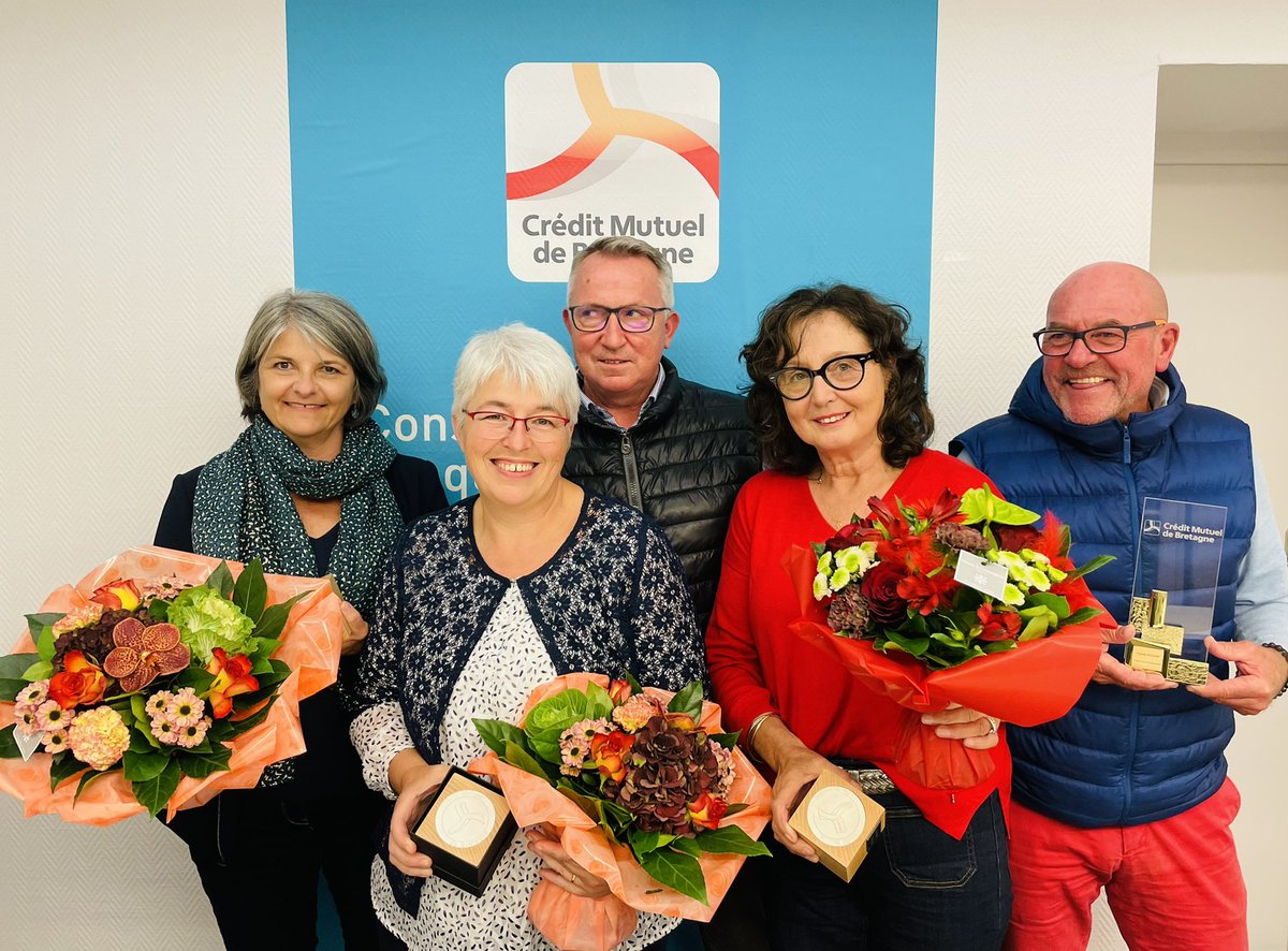 Remise de médailles et d’un trophée  pour remercier les administrateurs de la caisse de Quimper Sud pour leur engagement <a href="/UTKerfeunteun/">CMB UT QUIMPER KERFEUNTEUN</a>  <a href="/CMBretagne/">CMBretagne</a>