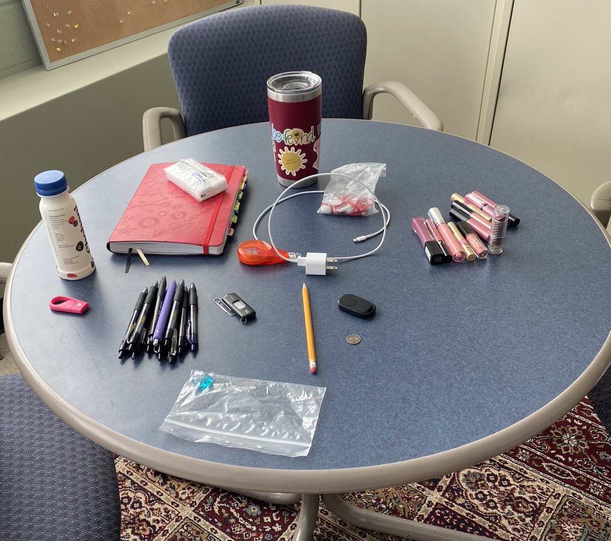 glitterati34's tweet photo. This is what I emptied out of my bag today so I didn’t have to carry it all on a field trip. 11 pens, one pencil, 10 lip glosses, 1 lipstick, iphone charger, correction tape, jade, tissues, flash drive, yogurt drink, a dime, daily calendar. Oh, and two Aleve for my aching back. https://t.co/3DWGKFjAh9