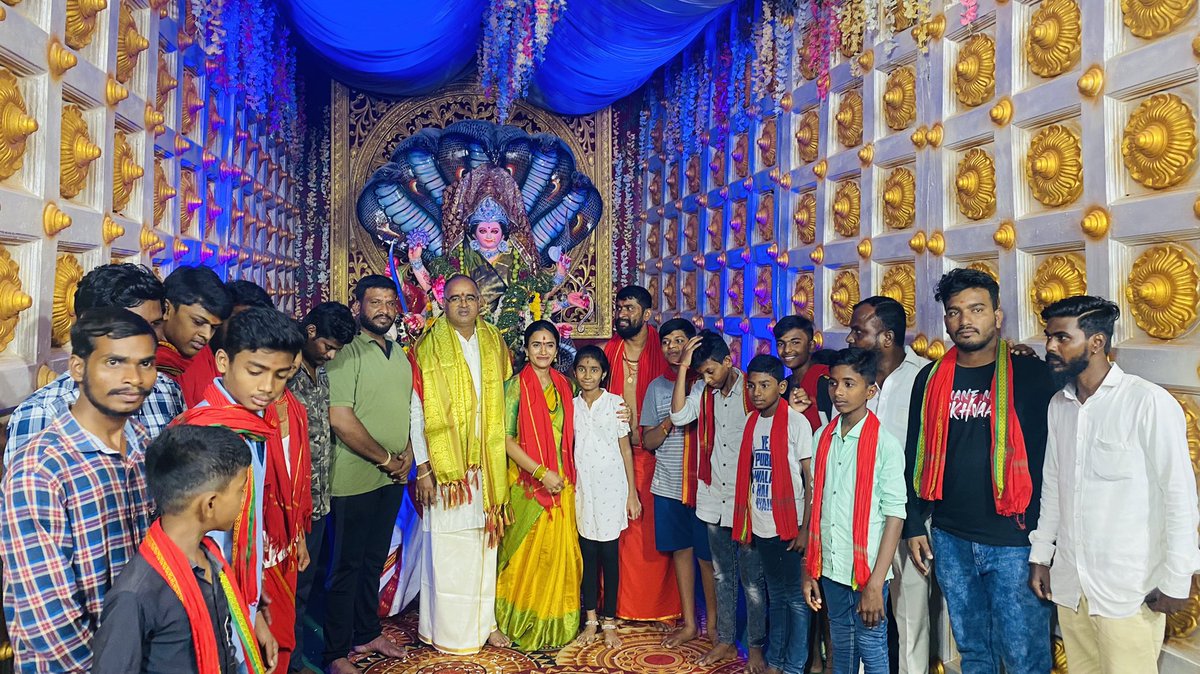 CMR_INC's tweet photo. As part of  #Devinavratri #Day5 participated in Pooja conducted by Kankaraju from  Sdpt,later participated in #annadhanam program. https://t.co/WlWP1yZte6