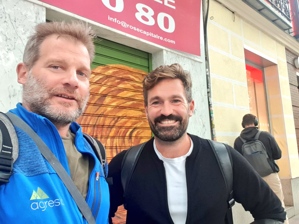 quecoak's tweet photo. Estos dias tenemos de estancia del proyecto #Care4C en la oficina de #Madrid de @agrestascoop al Doctor @AstorTorano de @edfm_tum. Es tiempo de repasar avances y preparar nuestra próxima visita a Alemania donde intentaremos probar #Forestereo en el monte publico de #traustein https://t.co/WSjpxpjxCB