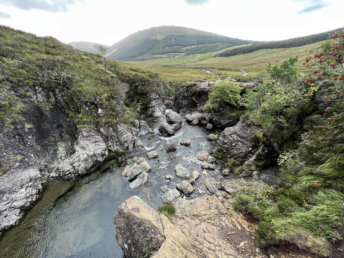 _ScotlandTours's tweet photo. Fairy Pools Skye, Bespoke Scotland Tours, Private Tours of Scotland, Scotland Tours, St Andrews Taxis, Scotland. #Scotland #Tours #TourScotland @frostedevents @scottish_pics @CalMacFerries @ScotlandNow @portreelifeboat https://t.co/ZsJEH8ouvc