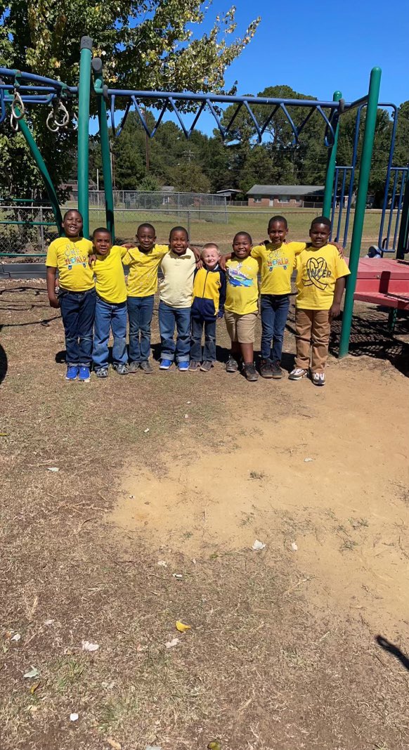 MviewLions's tweet photo. We “care” about Childhood Cancer. Thank you MES parents for your donations to support Childhood Cancer Awareness 💛 https://t.co/JYNzwyQZPP