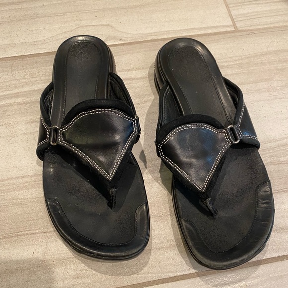 So good I had to share! Check out all the items I'm loving on <a href="/Poshmarkapp/">Poshmark</a> #poshmark #fashion #style #shopmycloset #jimmychoo #structure #colehaan: posh.mk/BozdvW7WItb