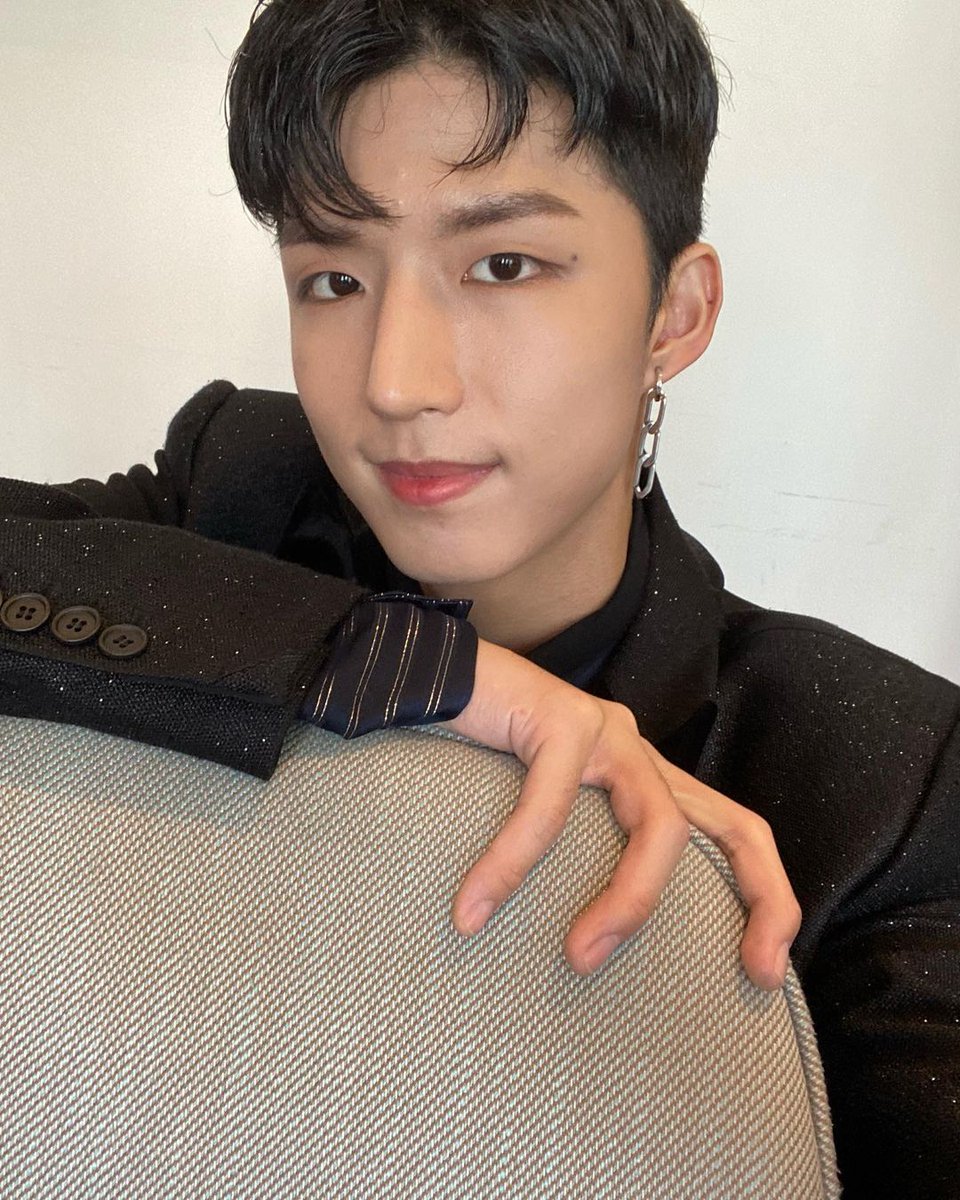 fsg_xhero's tweet photo. [INSTAGRAM] 290922

Я був радий взяти участь у першому ефірі K-909 хехе Ви його дивилися, вілленс?? Я бачив на YouTube, камера-дрон була найкрутіша, гуд!

#XdinaryHeroes #JunHan #ДжунХан #Джунан_стаграм #K-909 #Вілленс #Villains https://t.co/wPHUTw3ALc