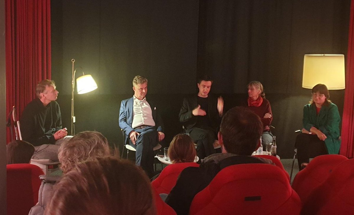 Spannnde Diskussion mit City46 Bremen, Cinematheque Leipzig und @Cine_k_OL zur Aufgabe kommunaler Filmarbeit. Danke - auch an das interessierte und aktive Publikum! 👍🎥