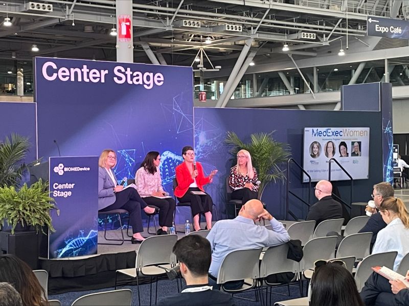 S3ConnectedH's tweet photo. #DigitalHealth is a central topic here on day 2 of #BIOMEDevice Boston.

Great discussions as the panel explore the Cutting Edge of Digital Health with Maria Shepherd of @MedExecWomen, Teresa Prego of @NileAI, @MiraSahney of @Medtronic, and @JillSchiap of @AvationMedical. https://t.co/14Izd2QO4W