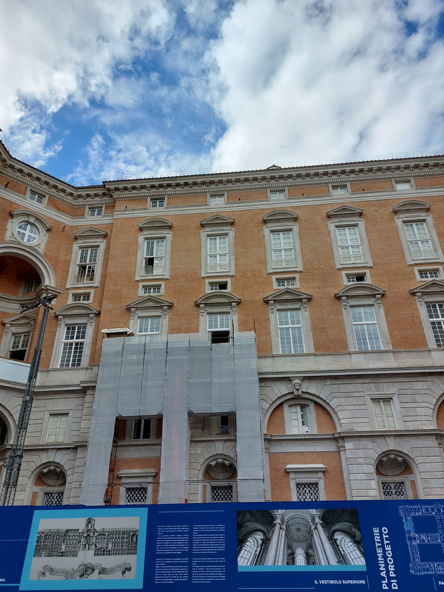 reggiadicaserta's tweet photo. #RestauriReali 🏛️👑 Miglioramento dell'offerta museale! Nuovi spazi del Complesso vanvitelliano verranno restituiti al pubblico e, intanto, i "cantieri parlanti" spiegano ai visitatori i lavori in corso.

🔜 Continuate a seguirci per scoprire tutte le curiosità dal cantiere! https://t.co/2BXbHLaIvi