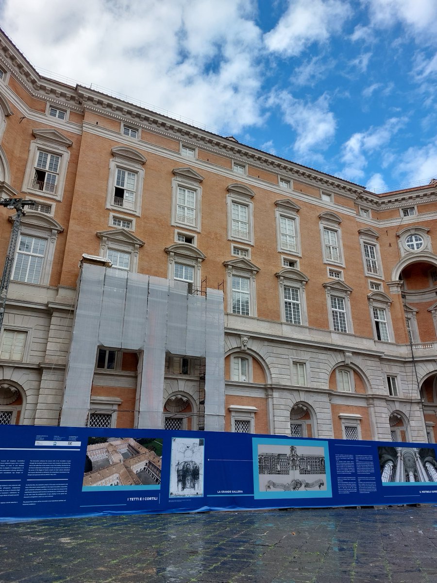 reggiadicaserta's tweet photo. #RestauriReali 🏛️👑 Miglioramento dell'offerta museale! Nuovi spazi del Complesso vanvitelliano verranno restituiti al pubblico e, intanto, i "cantieri parlanti" spiegano ai visitatori i lavori in corso.

🔜 Continuate a seguirci per scoprire tutte le curiosità dal cantiere! https://t.co/2BXbHLaIvi