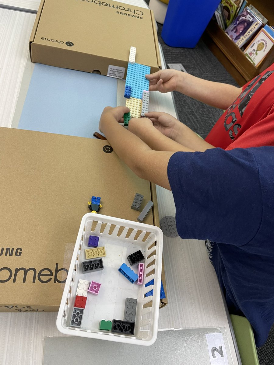 sbutleross's tweet photo. Lego building bridge challenge inspired after reading Iggy Peck Architect @andreabeaty @ParkGlenES @KellerISD #kellerlibraries @KellerLibraries https://t.co/AFxYYqq6av
