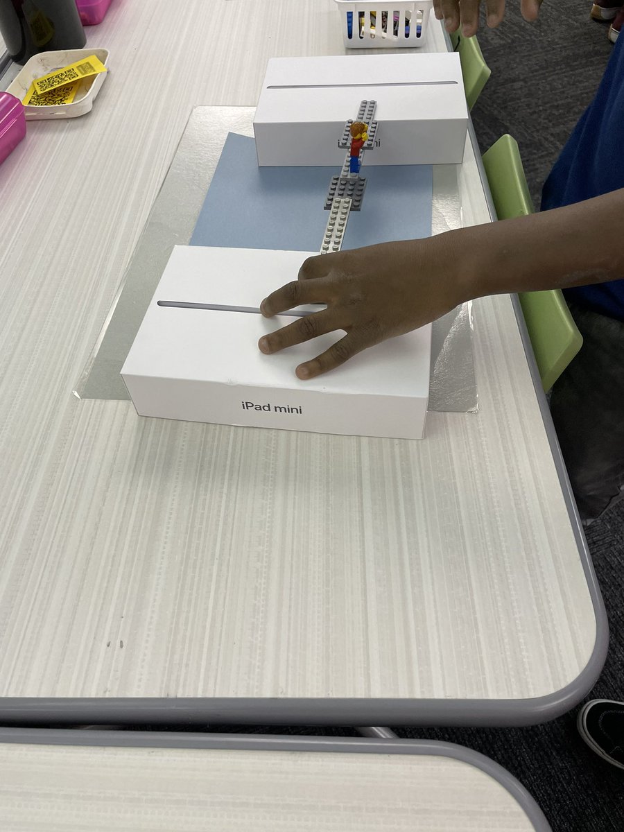 sbutleross's tweet photo. Lego building bridge challenge inspired after reading Iggy Peck Architect @andreabeaty @ParkGlenES @KellerISD #kellerlibraries @KellerLibraries https://t.co/AFxYYqq6av