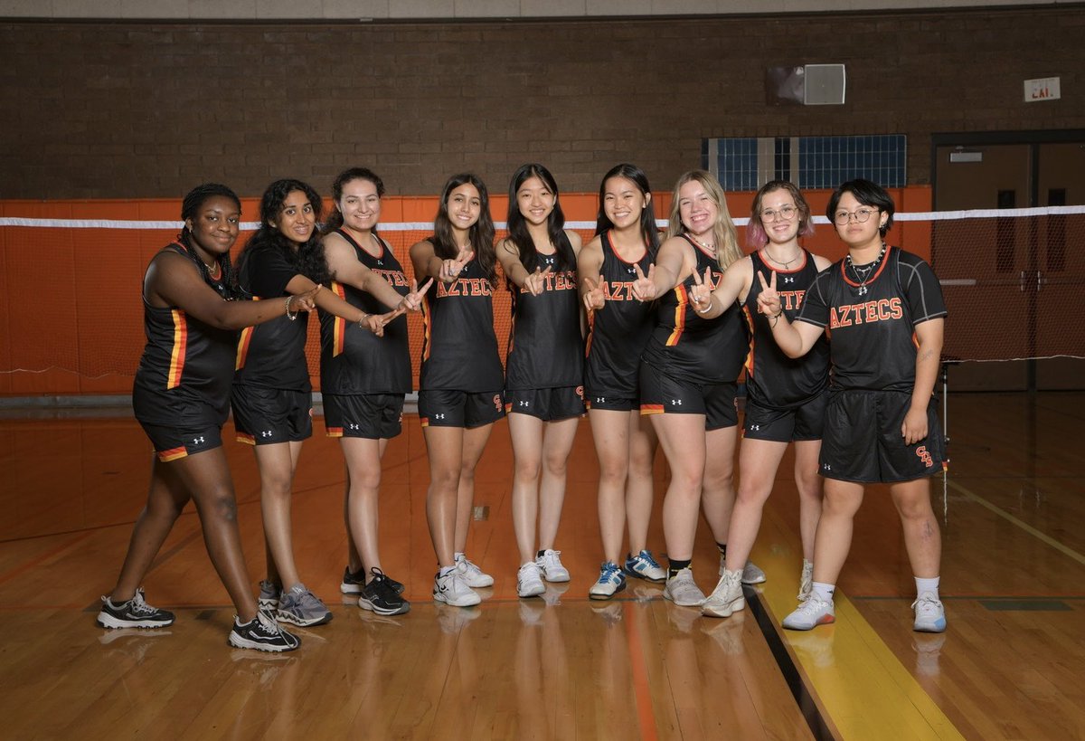 cds_badminton's tweet photo. Senior Night has arrived! ππ§‘π Come cheer these ladies on tonight at their home game against Queen Creek, followed by celebrating their achievements before they say, βπΌ out to their last season. LETβS GOOO! #SectionPlay #Seniors2023 #CoronaBadminton πΈ https://t.co/MyBkpUxgvd