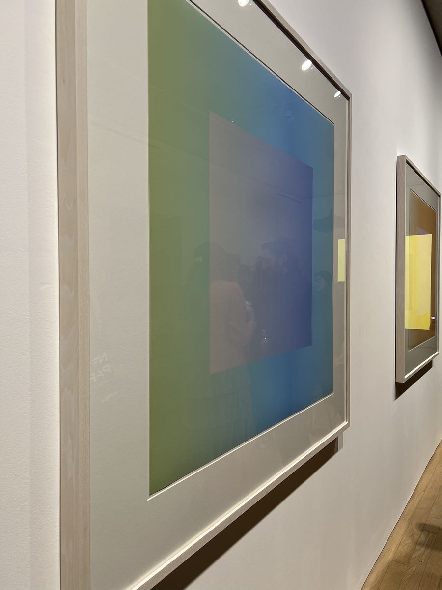 Wish I could be in London for <a href="/verse_works/">Verse</a>  live mint by <a href="/jtchomko/">Jonathan Chomko</a>, and talk to <a href="/zancan/">zancan 🌿</a>. There's always an alternative: I sent my art-lover cousin to the event. Apparently, she was having a good time and learning more about generative art.