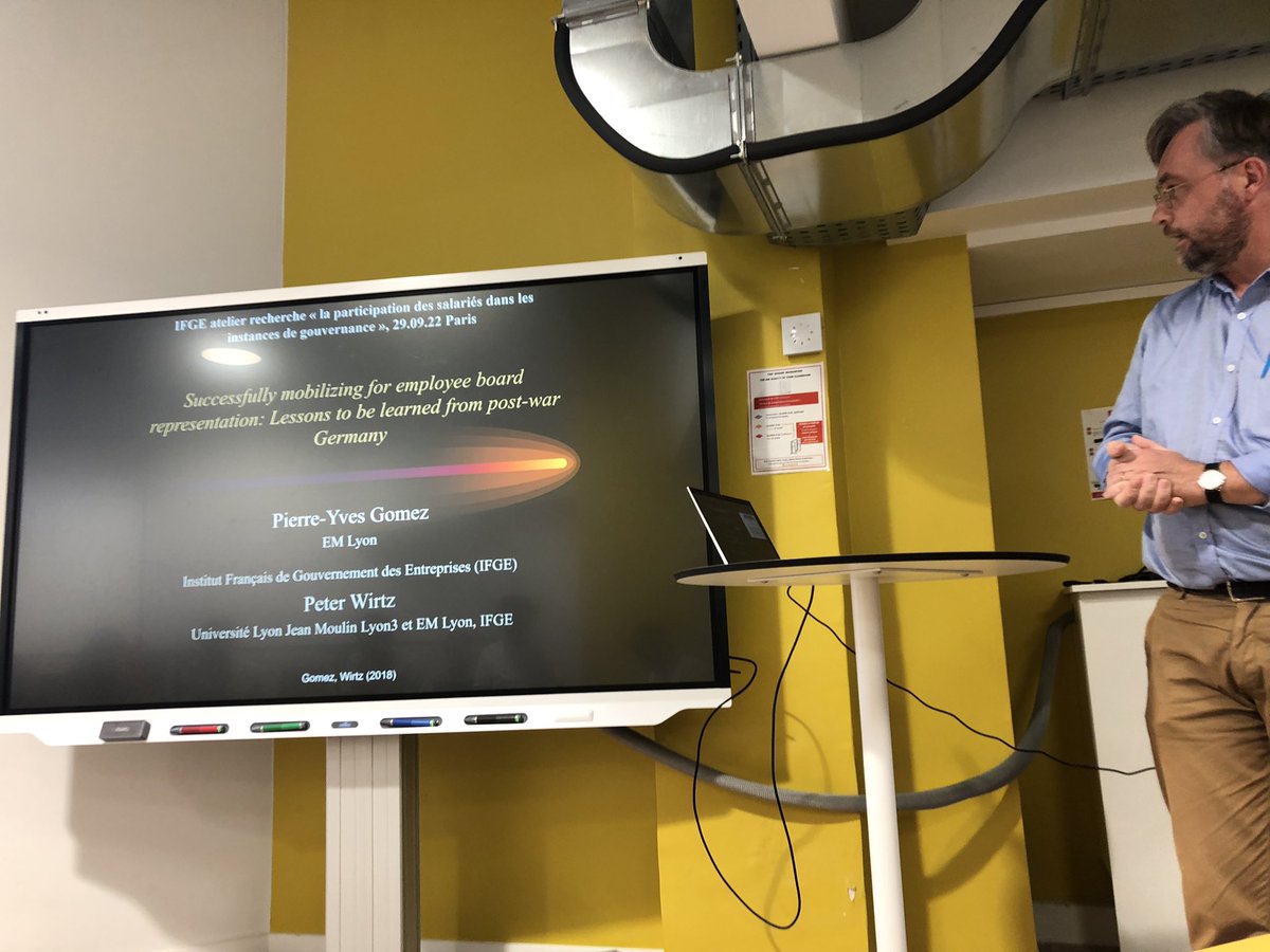 PYvesGomez's tweet image. [séminaire IFGE codétermination]

Que retenir de l’expérience allemande en matière de codétermination ? 🤔

🎈@wirtzpeter2 nous parle du capitalisme rhénan et de ses spécificités culturelles et de la genèse de l’idée de participation. 

#ifge #gouvernance #codétermination