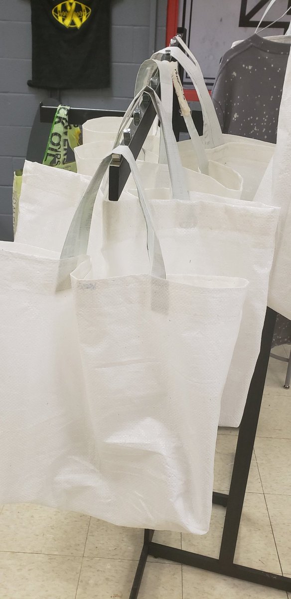 Warriors tweet media