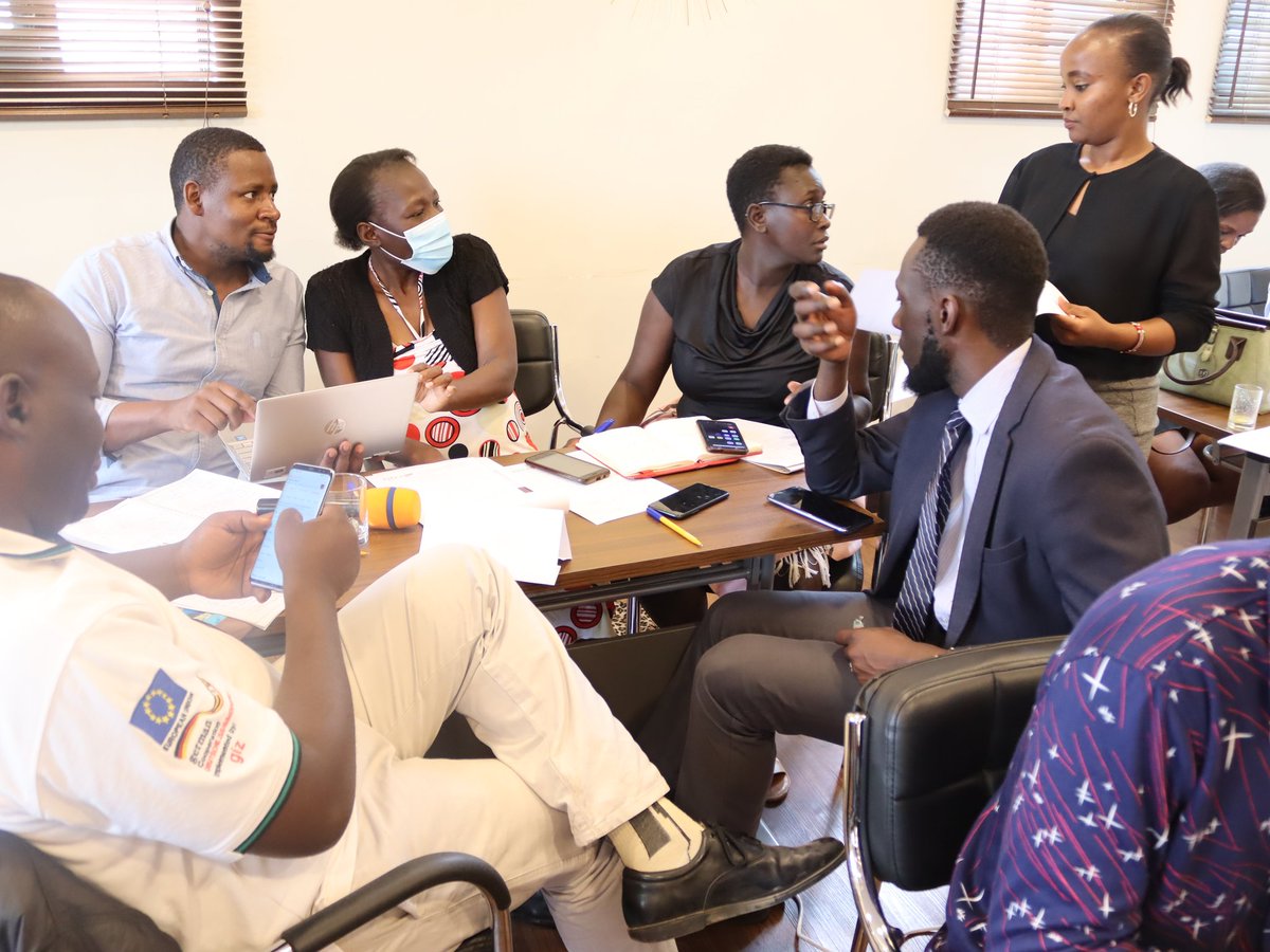 Lacot2020's tweet photo. #SocialAccountability
Strengthening Service Delivery in our Counties requires a committed workforce and a vigilant citizenry!
Represented well at the local  CSOs workshop on the same  in Nairobi courtesy of @KAS_Kenya 
@YoungMPsKenya @CGW_Kenya @UraiaTrust @kellykeya @AdogaEdwin https://t.co/cQaOGozck5